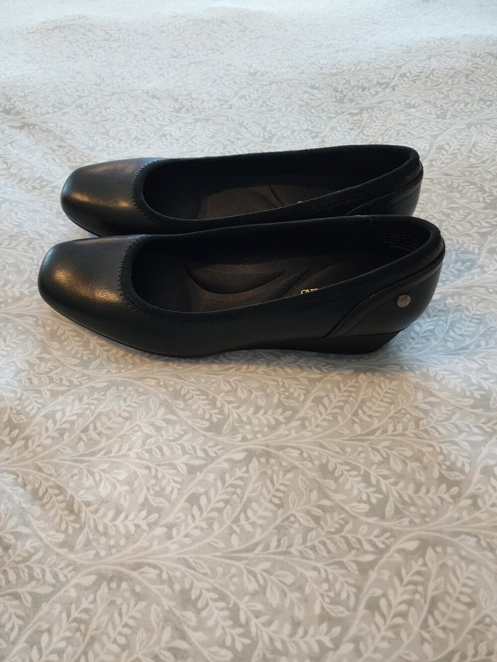 Dream Pairs Women's Wedge Closed Toe Low Heel Pumps Dress Shoes, Size 10 - Picture 9 of 15